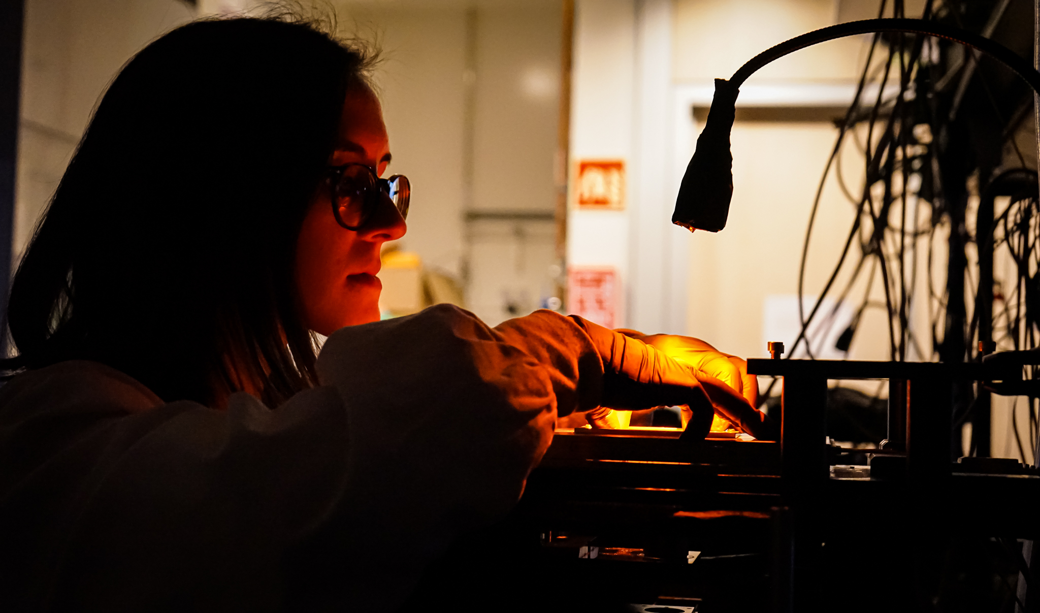 Advancing neuronal research using 3D polymeric micro-scaffolds integrated with quantum sensors