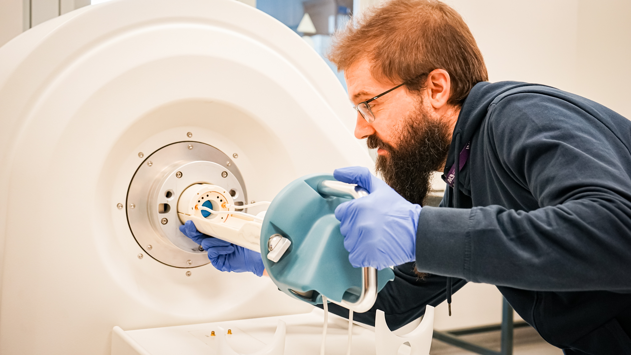 Intelligent biosensor developed at INL combines NMR and AI to improve infectious disease diagnostics